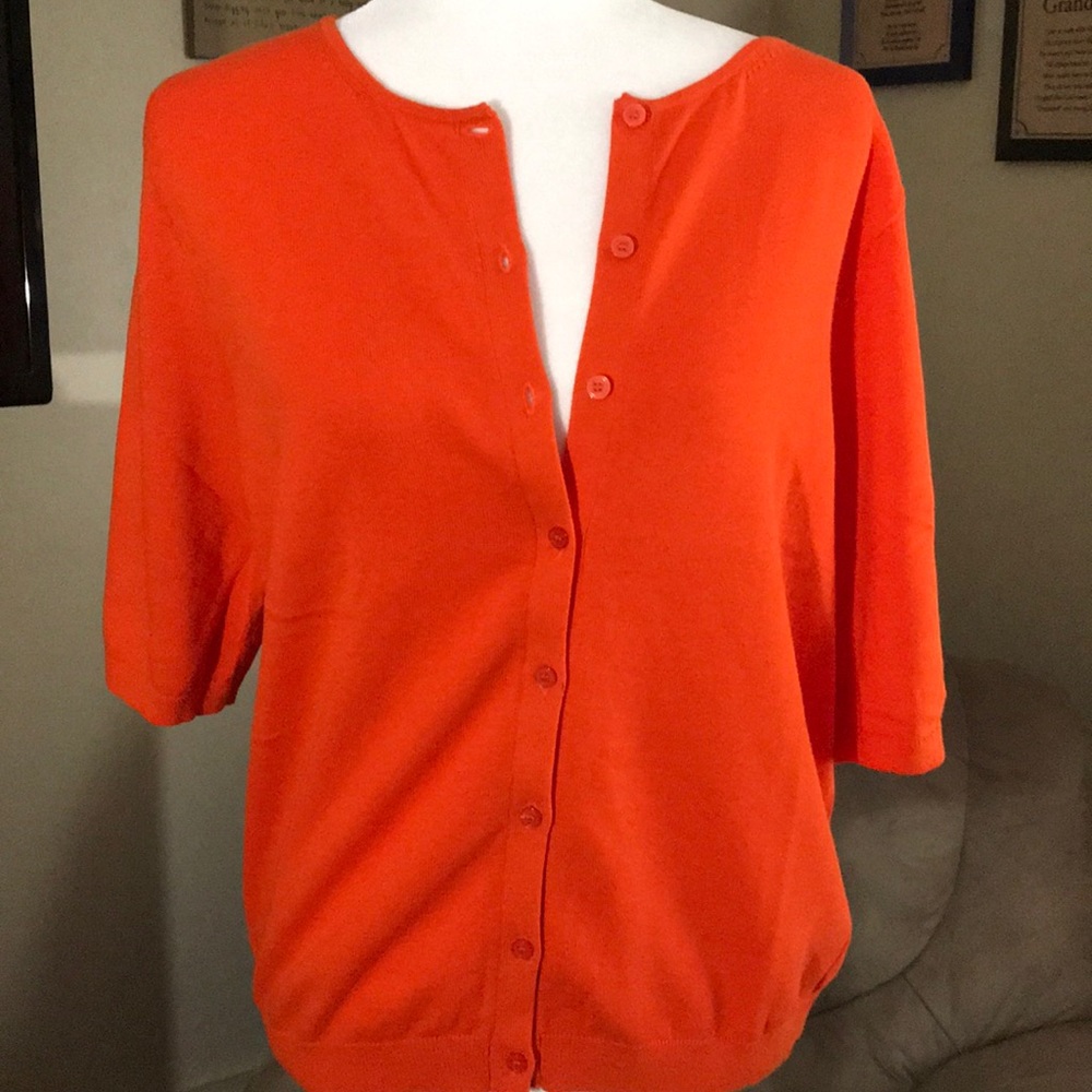Liz Claiborne short sleeved cardigan..orange.large